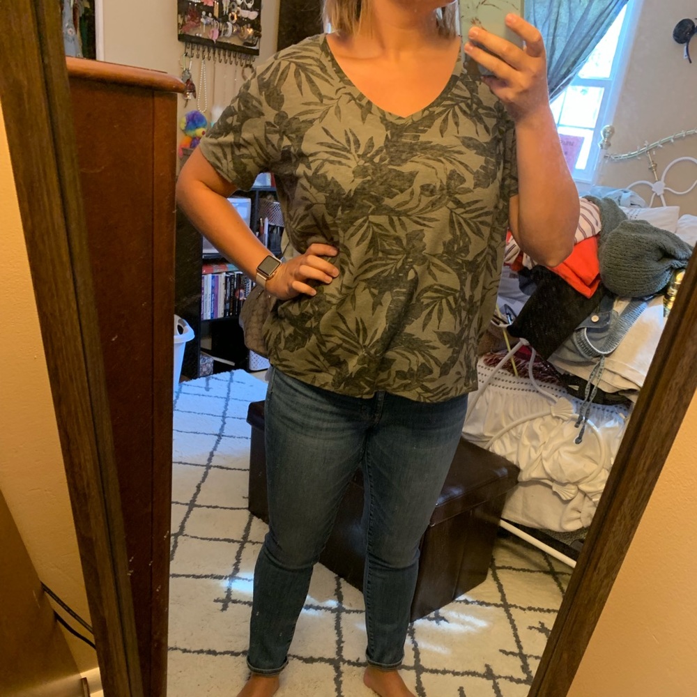 Old Navy Boyfriend Tee